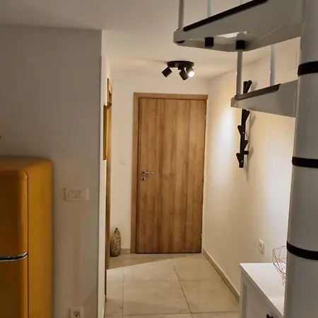 Ivano Apartamento Cres